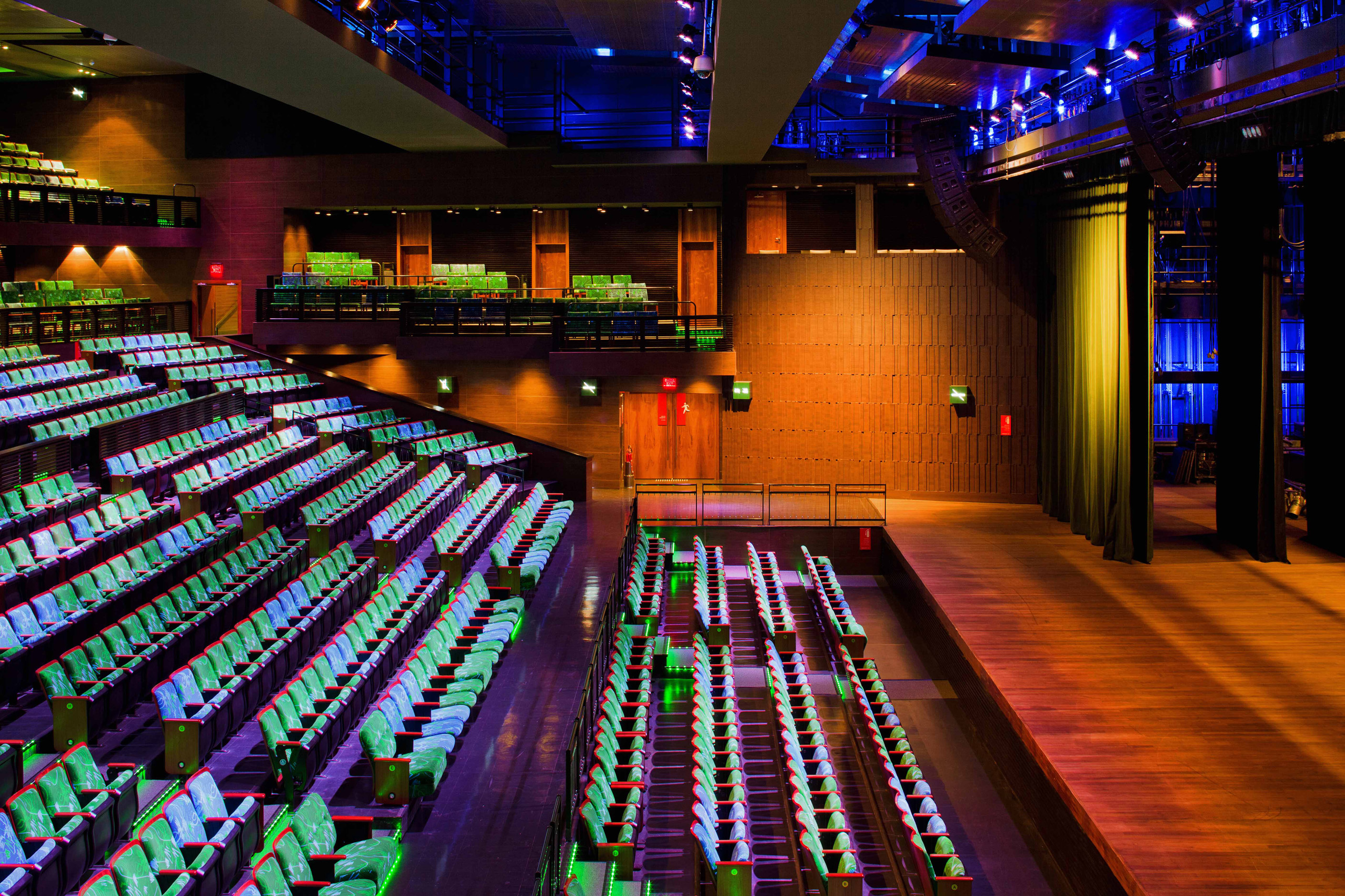 Teatro Riachuelo Nagle e Cecco Arquitetos